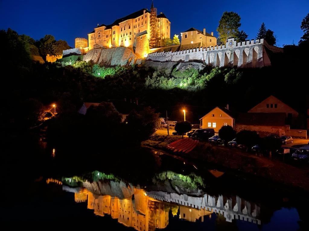 Penzion Na Zastavce Замок Чеський Штернберк Екстер'єр фото