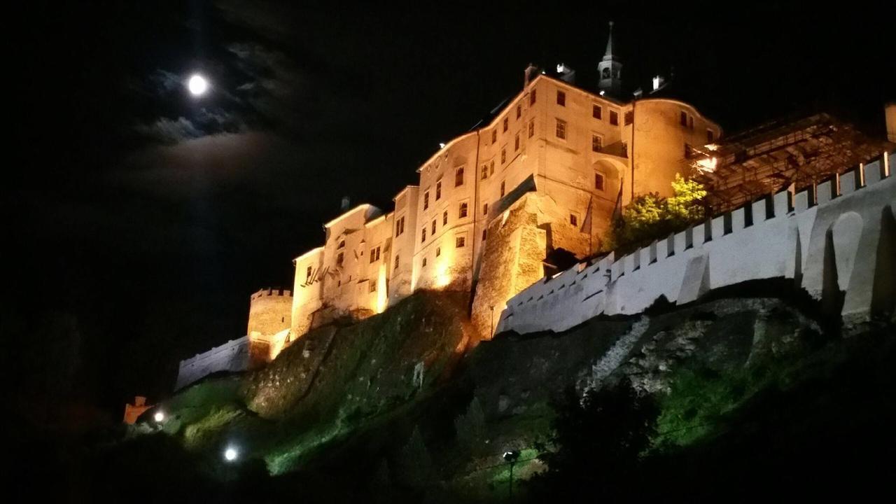 Penzion Na Zastavce Замок Чеський Штернберк Екстер'єр фото